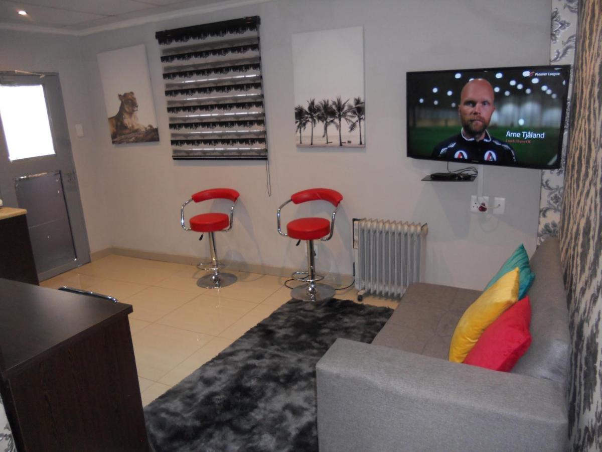 Aparthotel Mira Away *