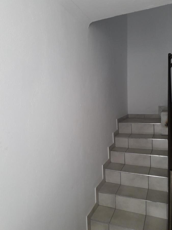 Mofolo Heights Khách sạn hẻo lánh *