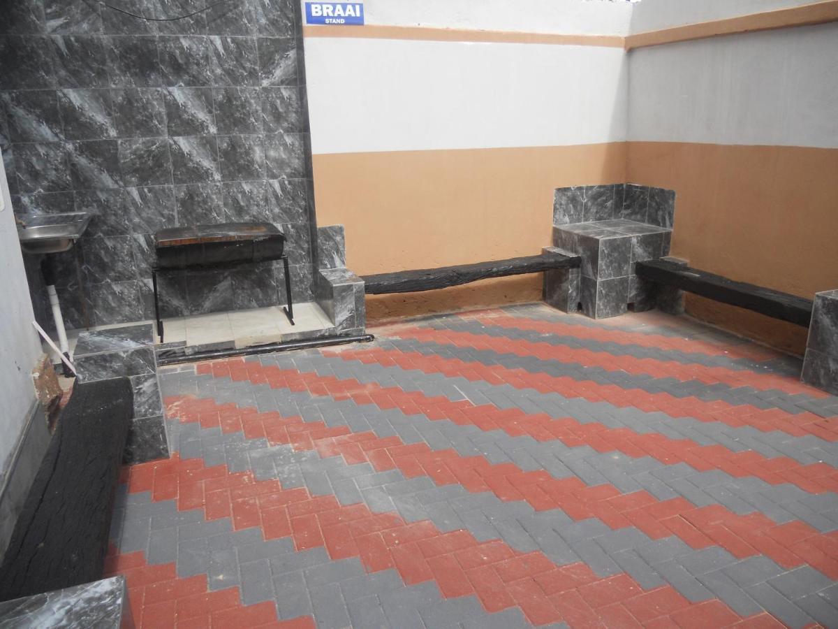 Aparthotel Mira Away *
