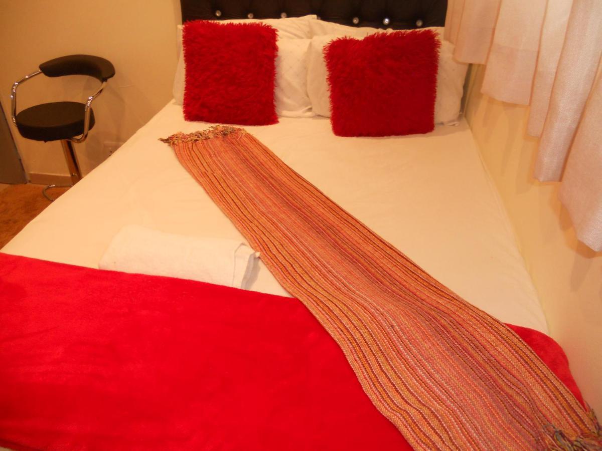 Mira Away Aparthotel