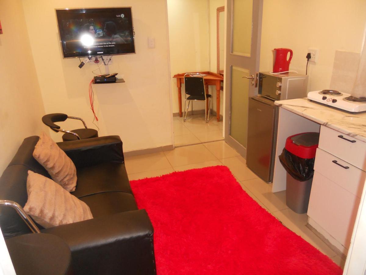 Mira Away * Johannesburg