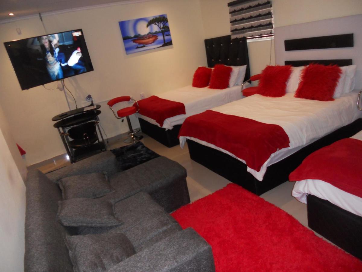 Mira Away Aparthotel
