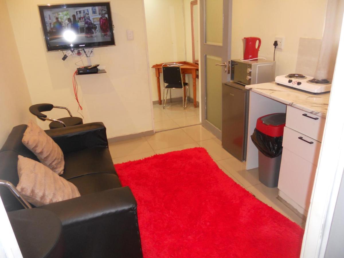 Mira Away Aparthotel