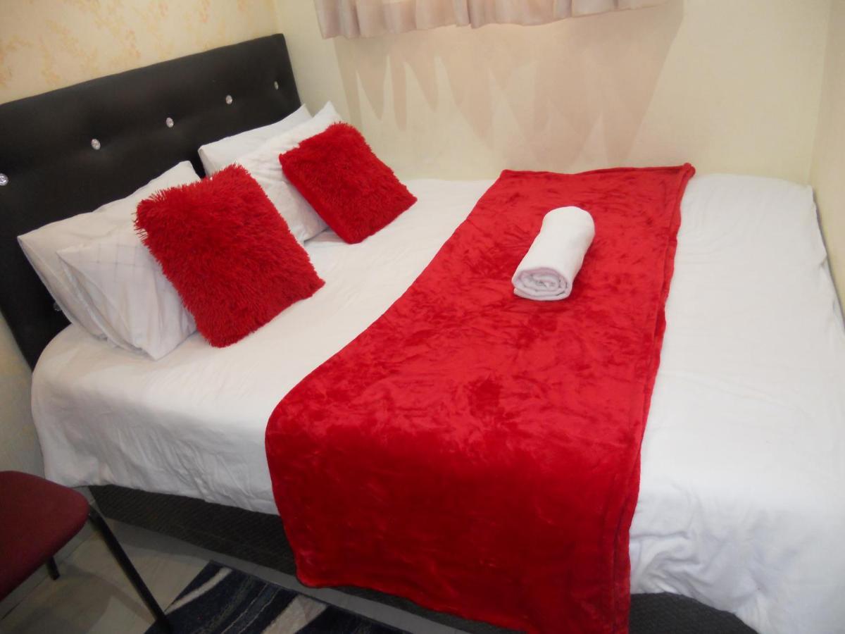 Aparthotel Mira Away