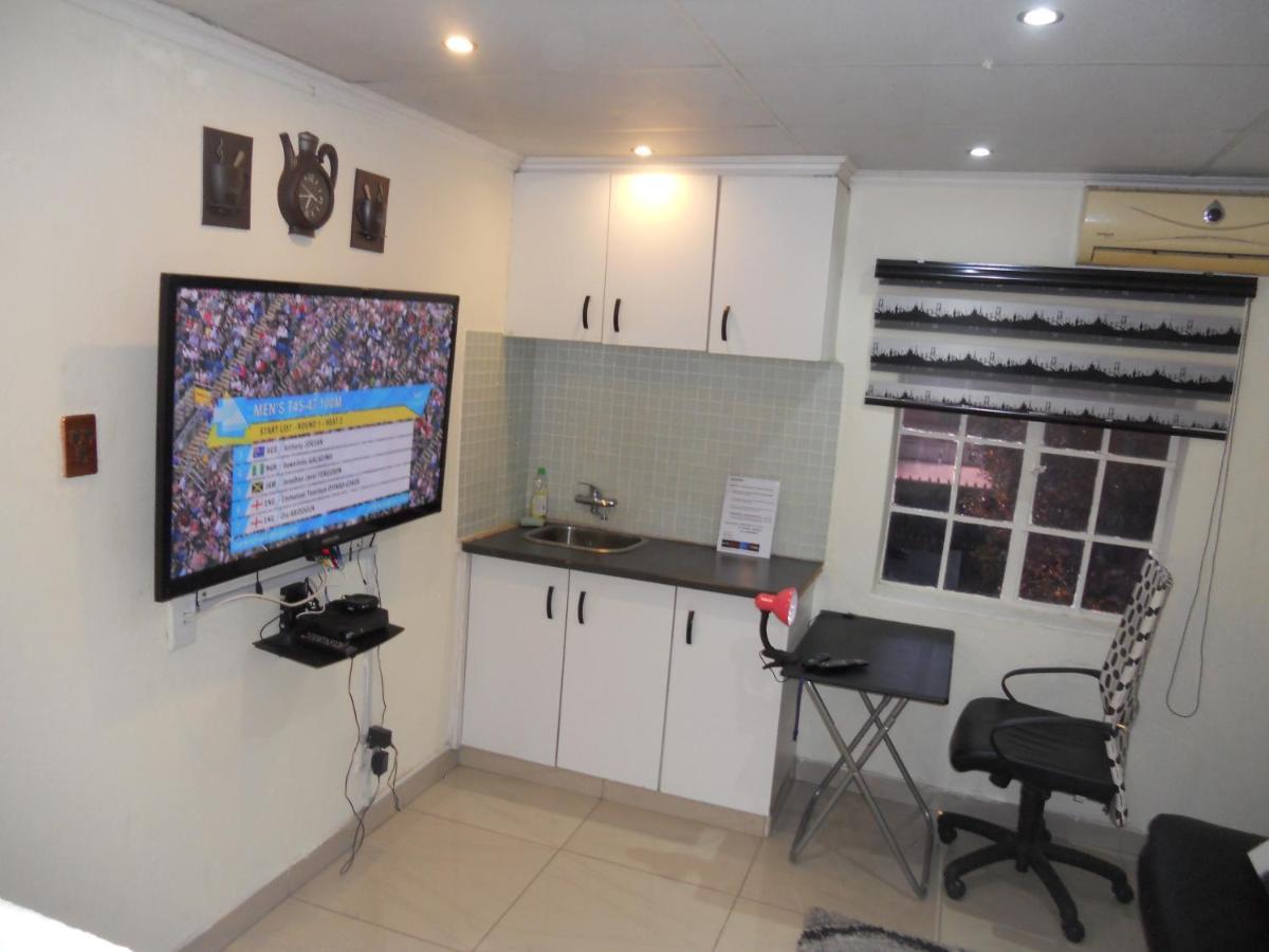 Aparthotel Mira Away *