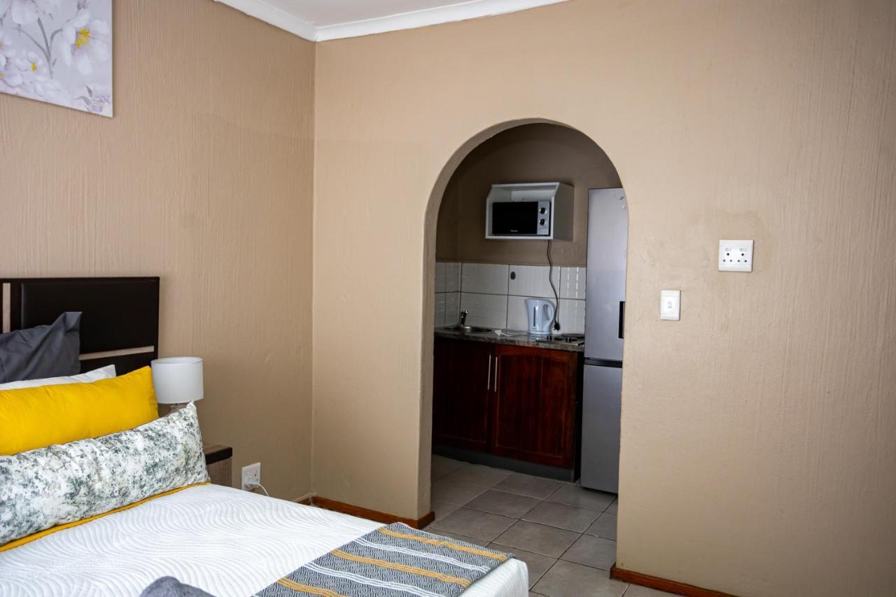 Aparthotel The Hide In Randburg Johannesburg