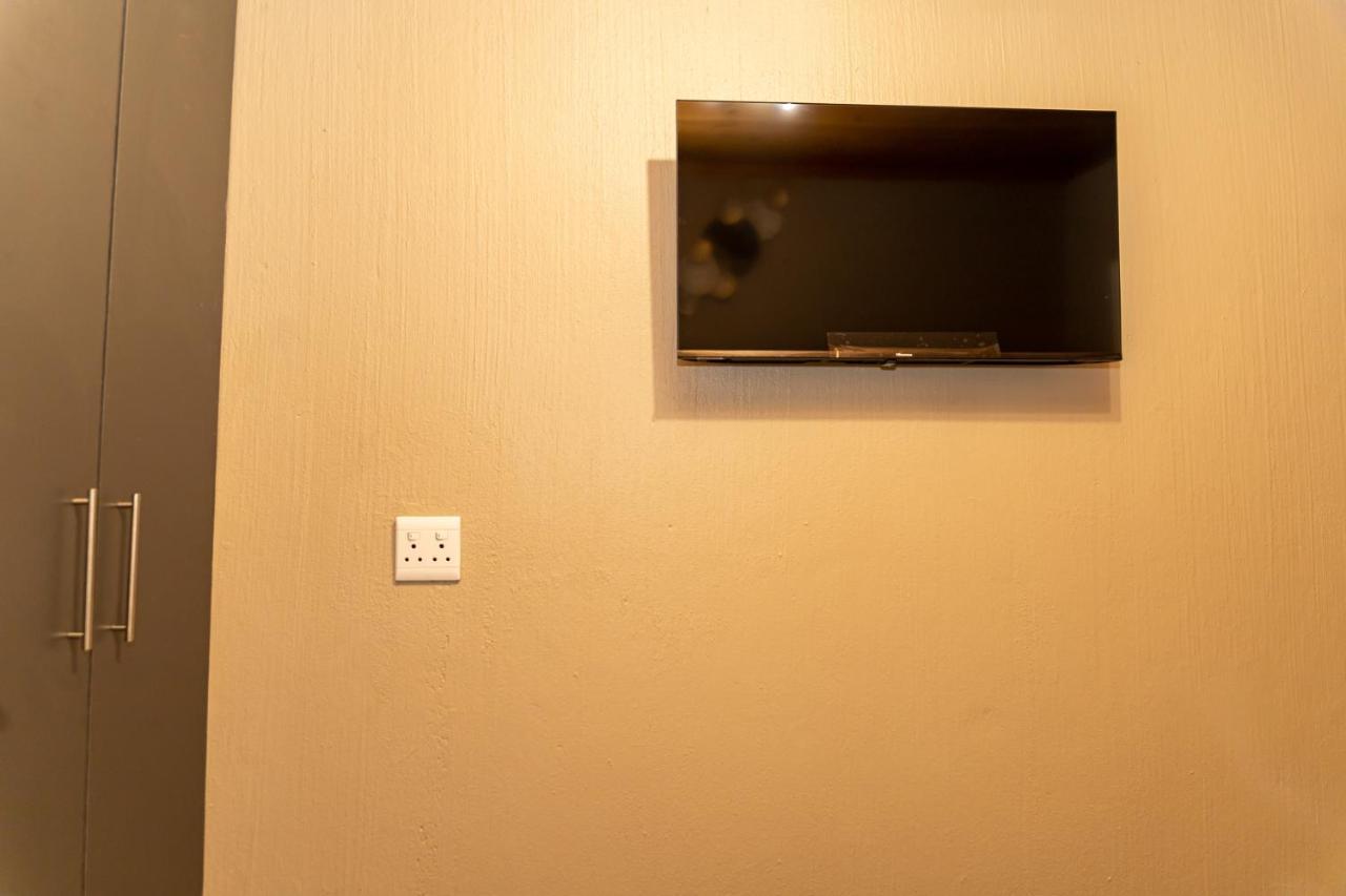 The Hide In Randburg Aparthotel *