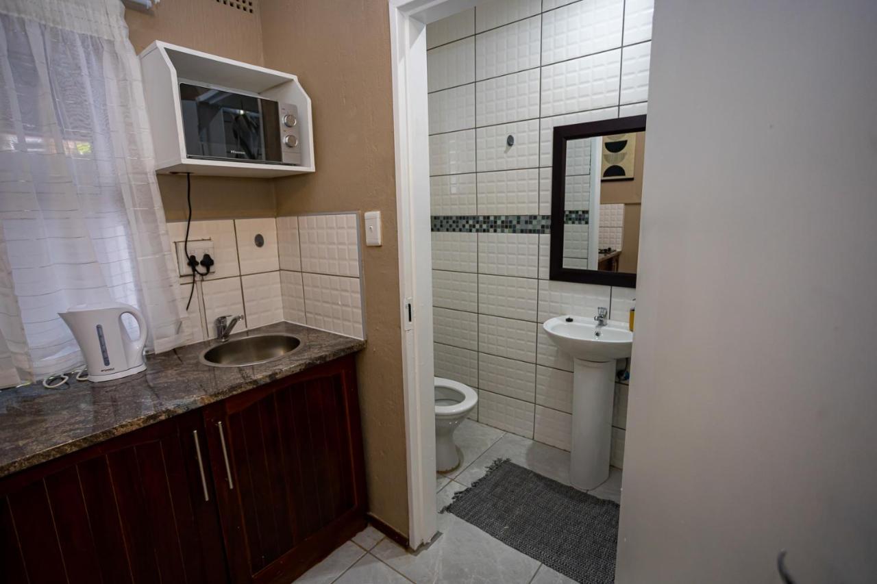 Aparthotel The Hide In Randburg *