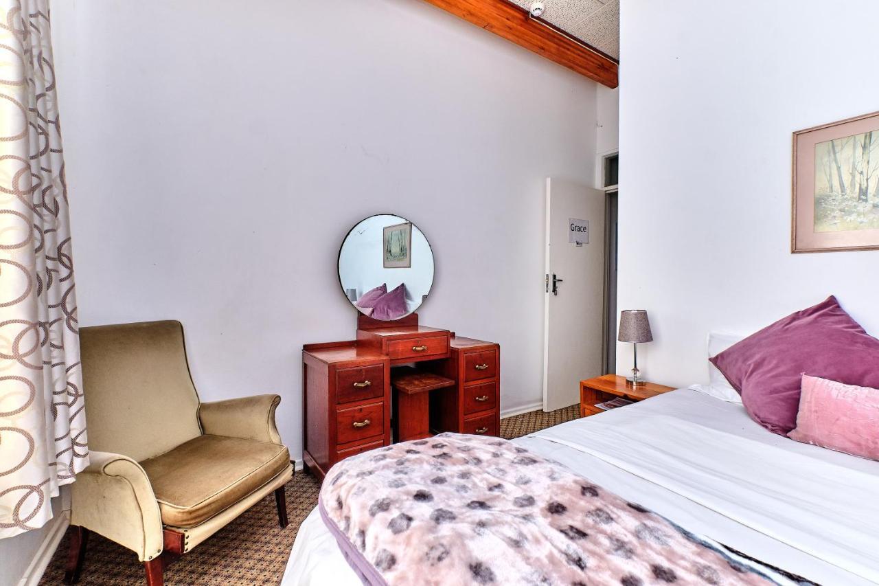 Bed & Breakfast On The Curve
