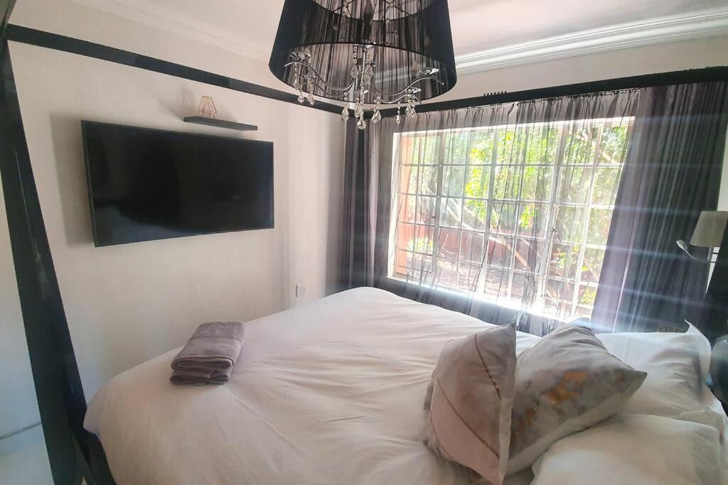 Upmarket 3 Bedroom Apartment