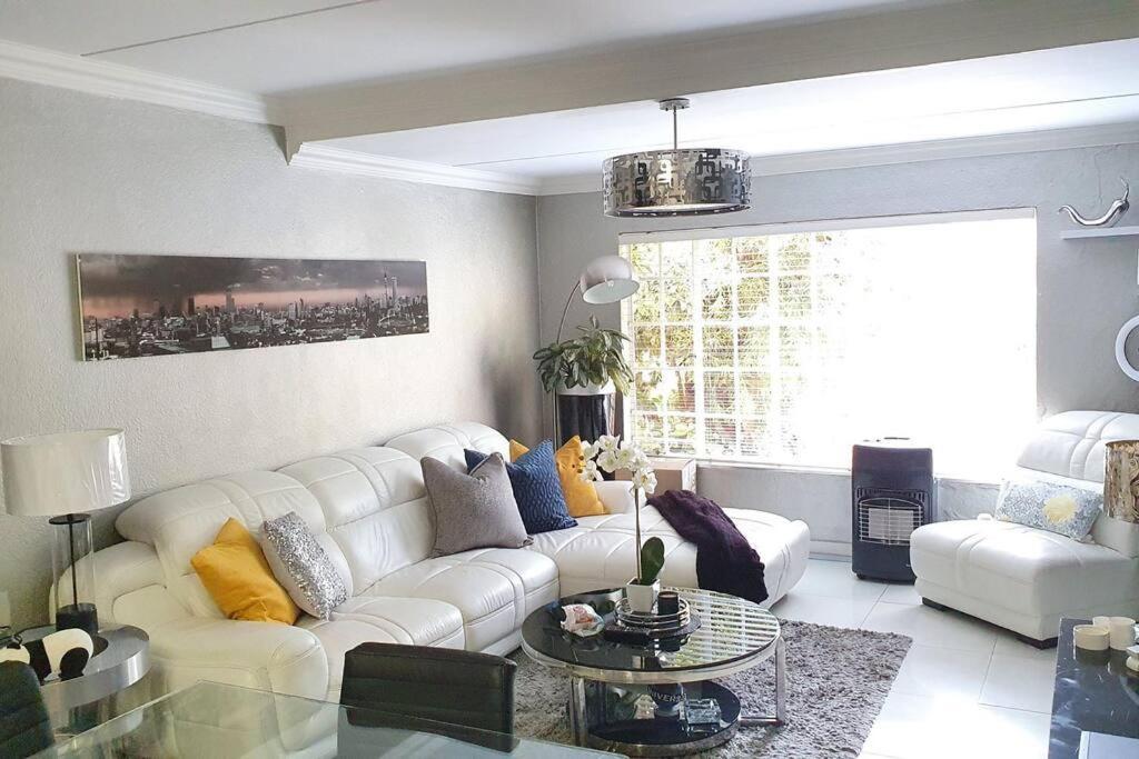 Apartment Upmarket 3 Bedroom