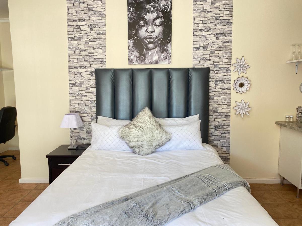 Guest house Dmpire