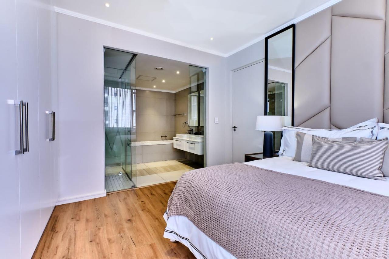 La Vista Dream Luxury & Modern With View And Inverter Back Up! Apartment Johannesburg