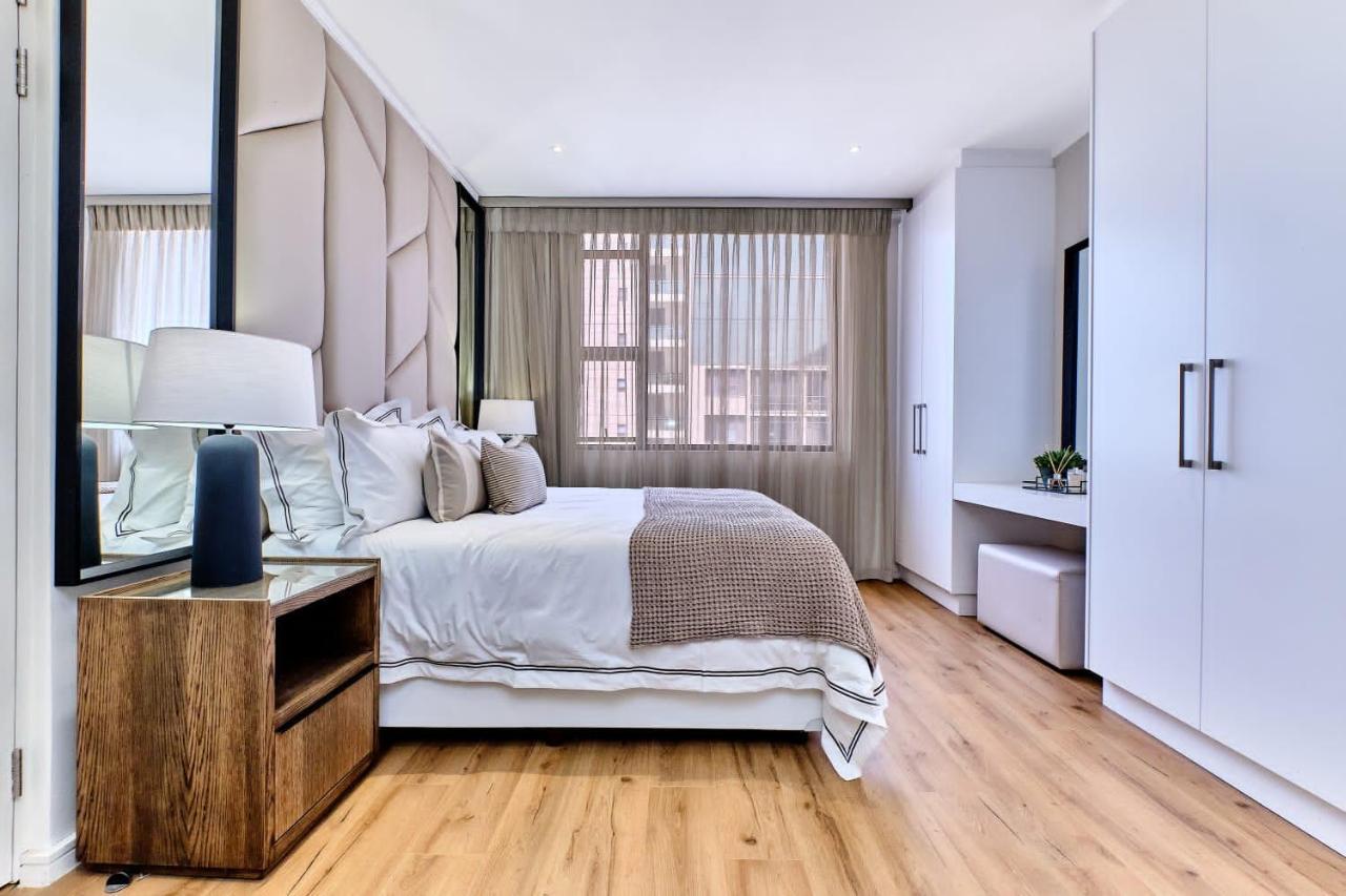 La Vista Dream Luxury & Modern With View And Inverter Back Up! Apartment