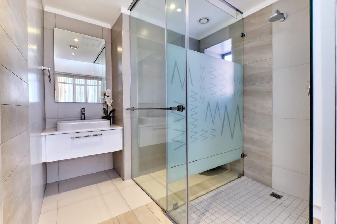 Apartment La Vista Dream Luxury & Modern With View And Inverter Back Up!