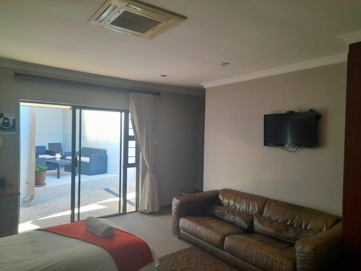 Guest house 47 On Preston 4*