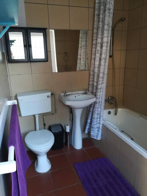 Bright And Sunny Private Self-catering * Johannesburg