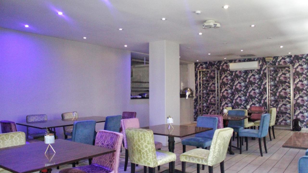 Hotel Reef 4*
