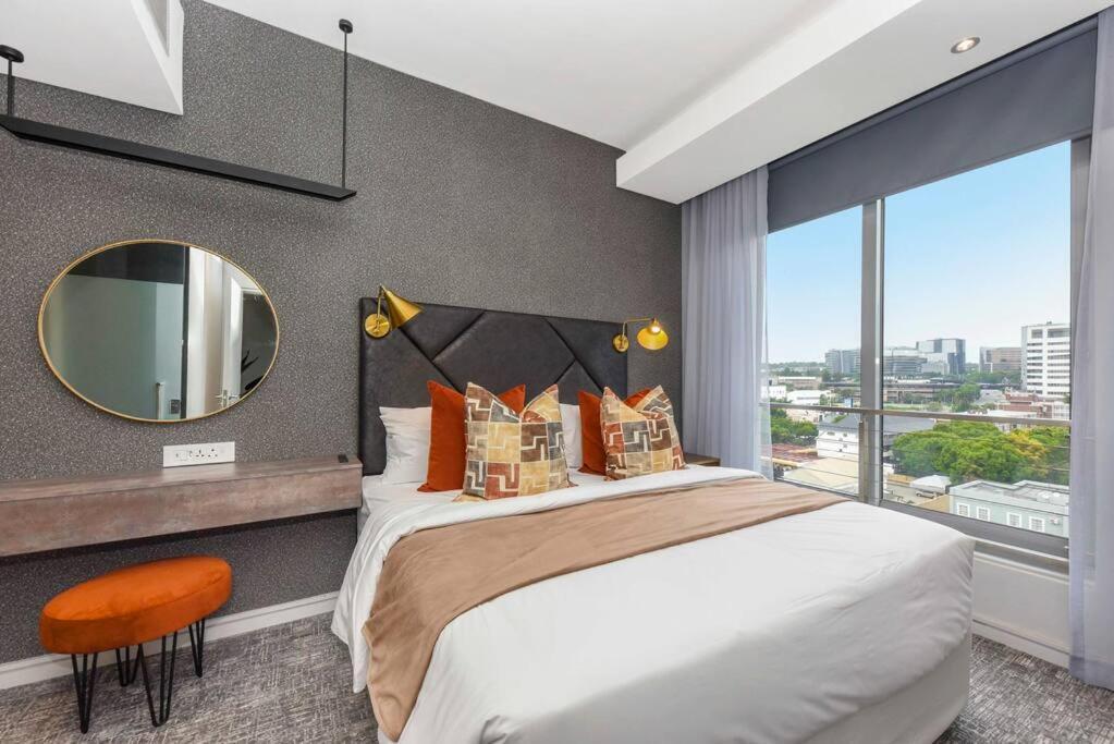 Stylish In A 5 Star Apartment Johannesburg