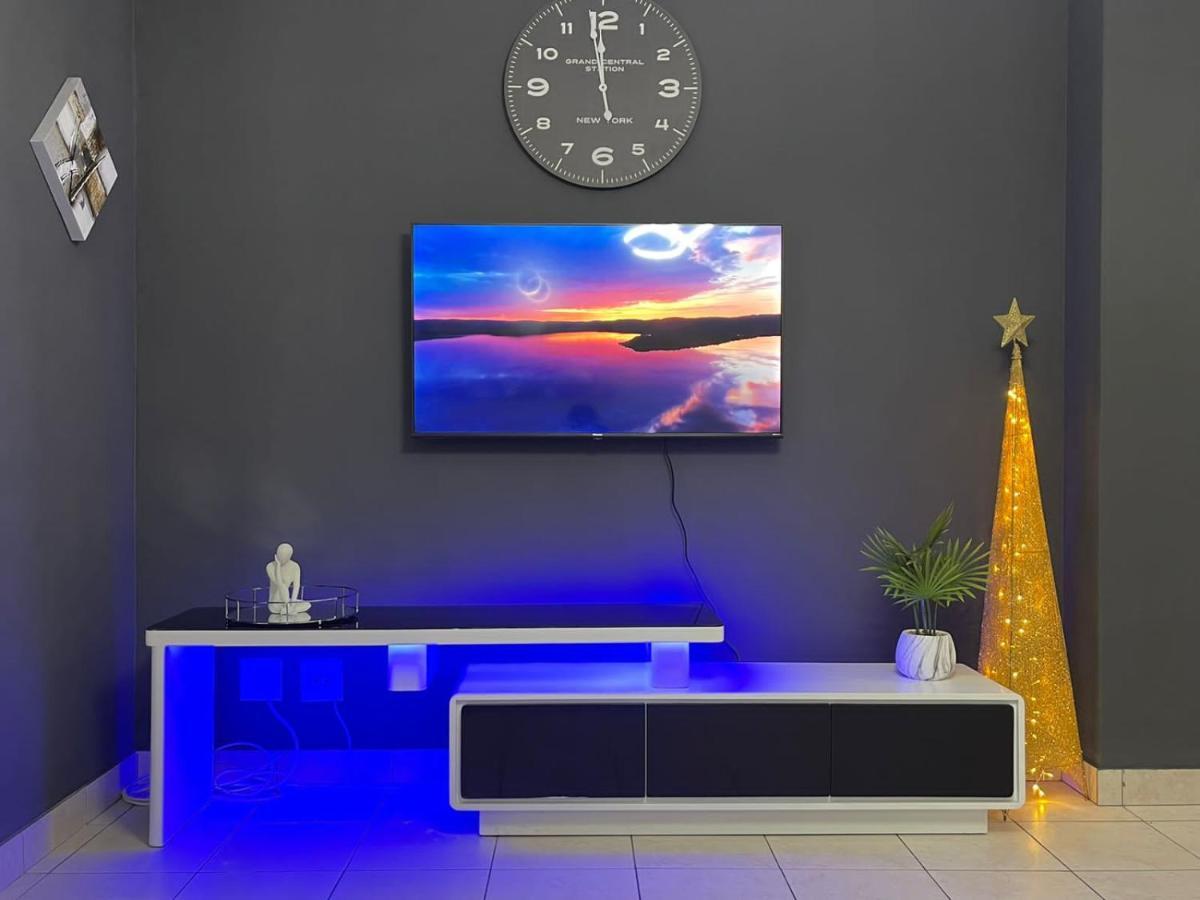 Apartment Luxury With Power Backup *