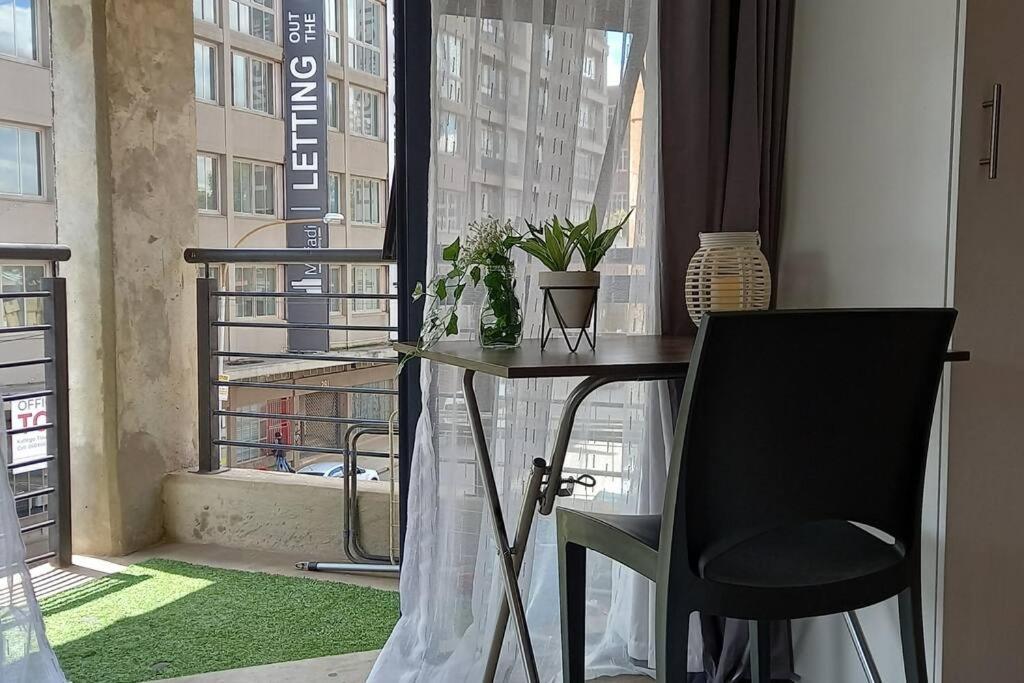 Chic Maboneng Balcony With Stunning City Views * Johannesburg