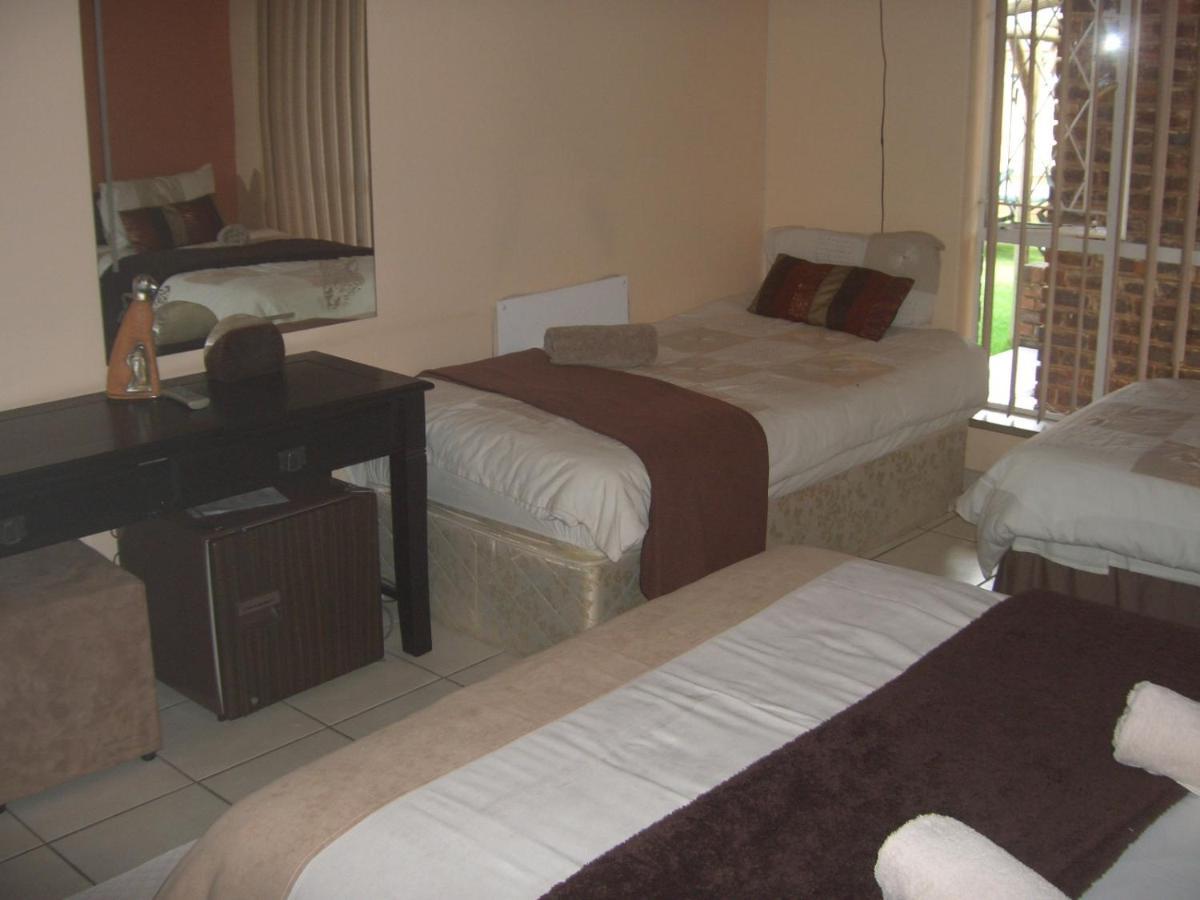 Gold Reef Place *