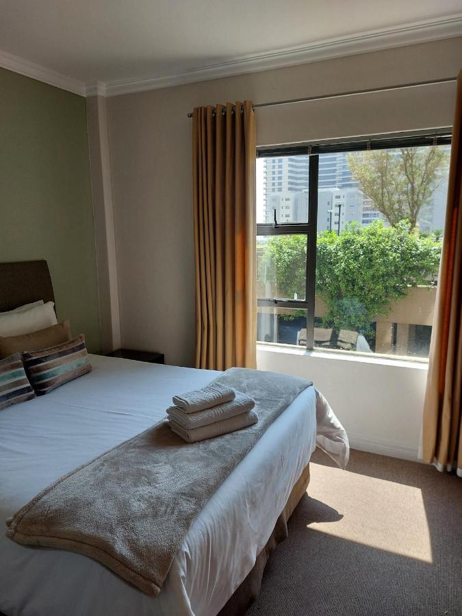 Westpoint Sandton Executive Apartment *