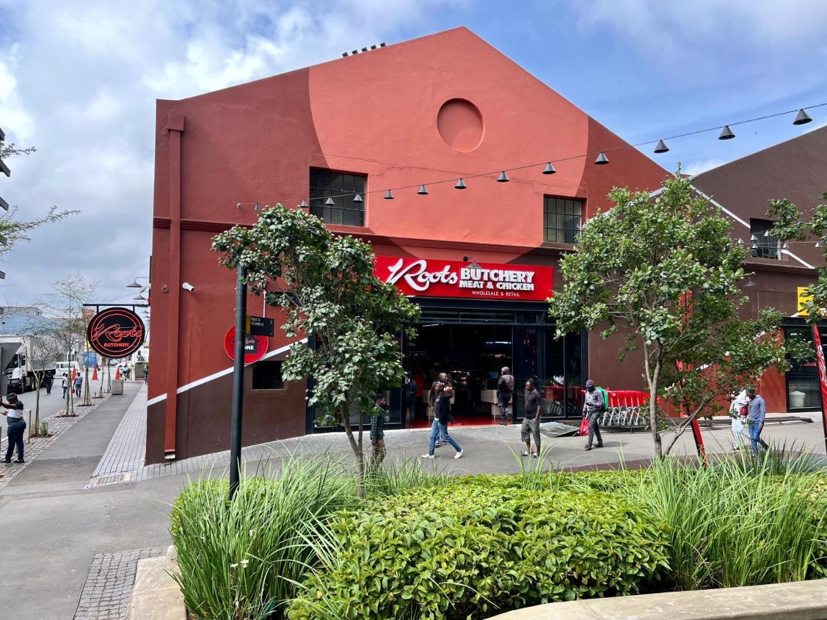 Living 119 - Fibre Wifi, Washing Machine & Sunny Balcony * Johannesburg