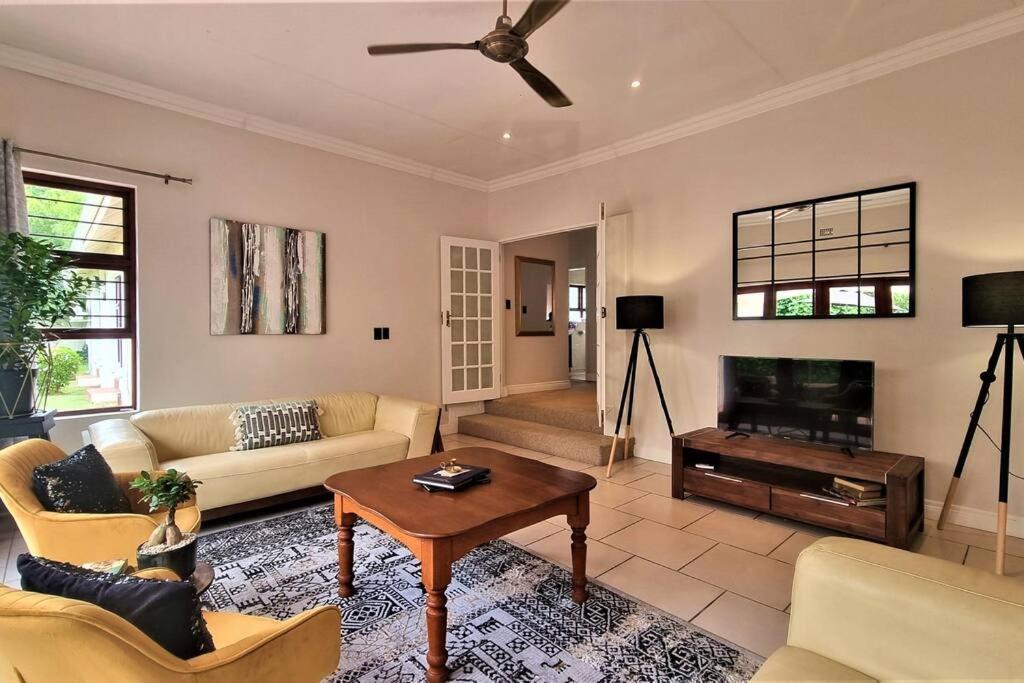 Lush Lux Bryanston Villa *