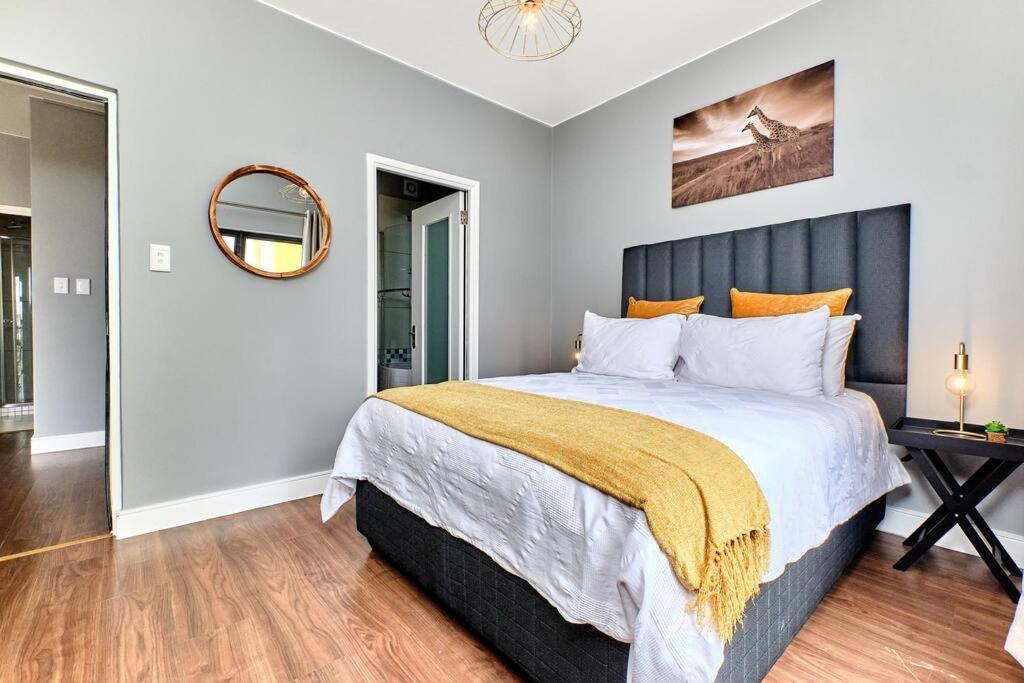 2 Bedroom Furnished Luxury With Inverter Apartamento
