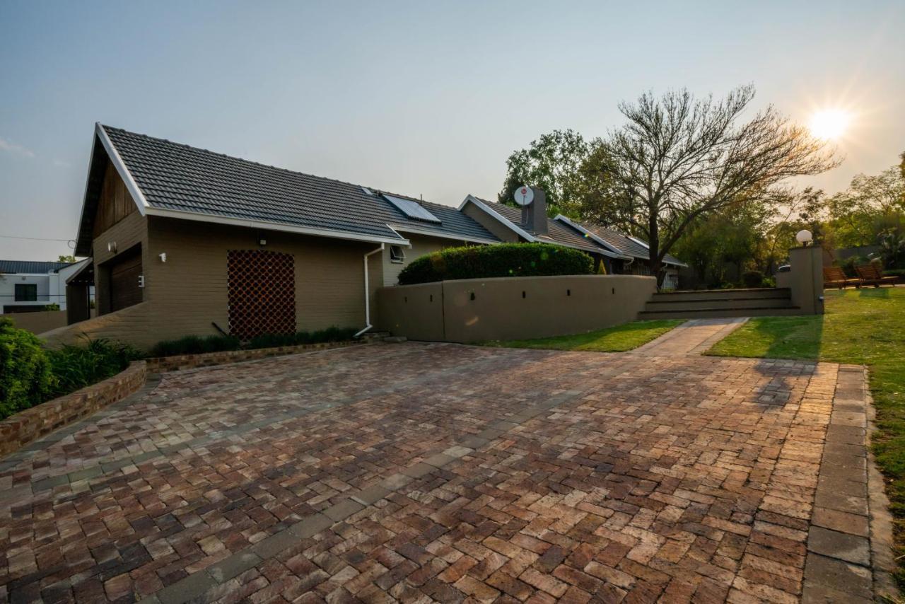The Haystack On Cowley Apartamento
