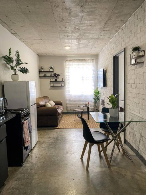 Apartment Western Ebb