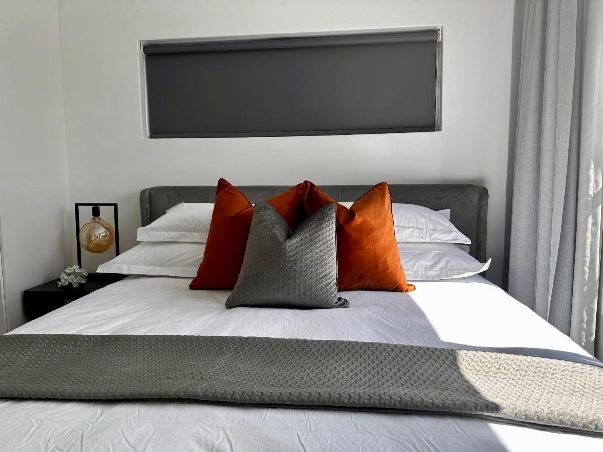 Stylish Executive With Power Backup Apartment