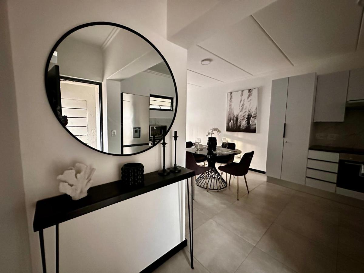 Apartment Stylish Executive With Power Backup