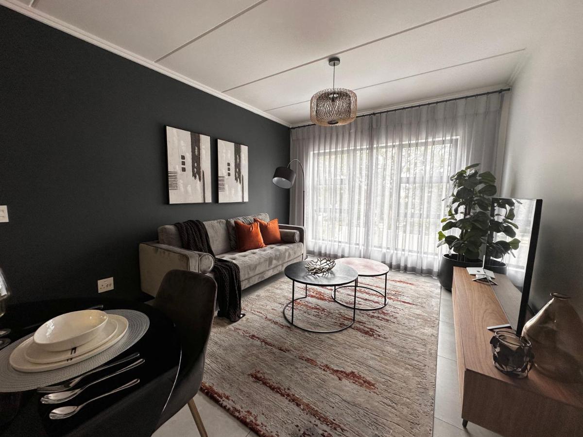 Apartment Stylish Executive With Power Backup