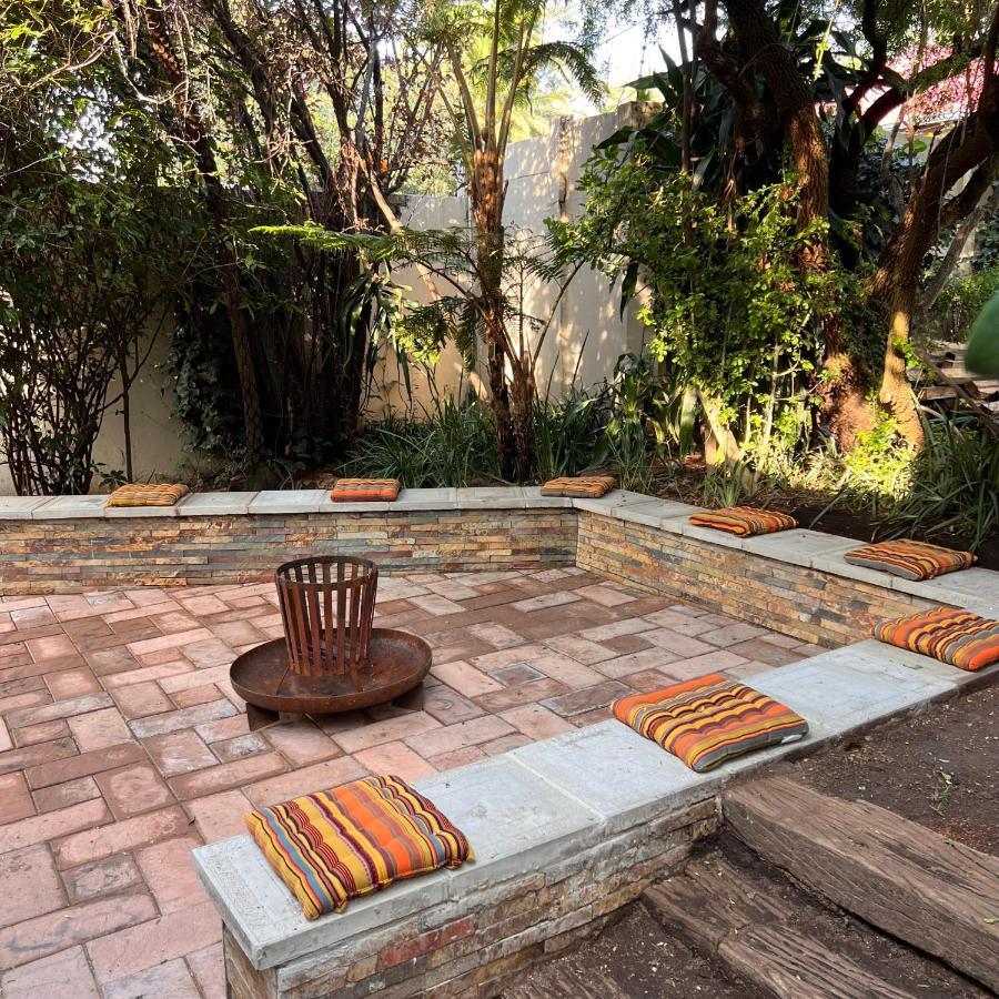 Apartment Peaceful@swansea In Rosebank-parkwood Johannesburg