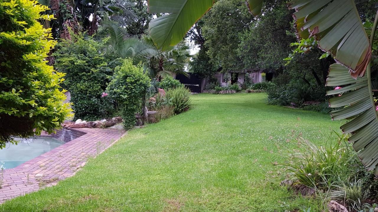 Guest house Ekuphumleni Holistic Healing Center *