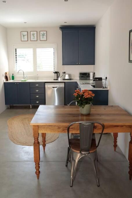 Gorgeous 1-bedroom Sandton Flat