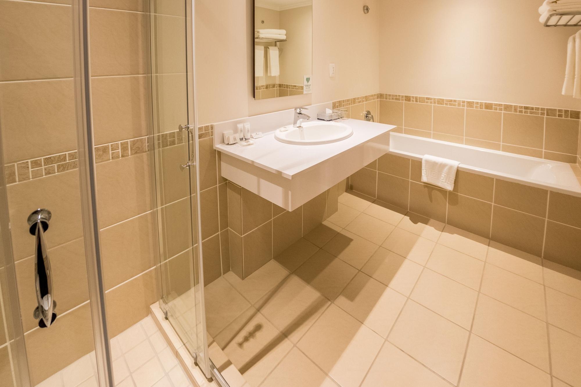 Eastgate Hotel 4*