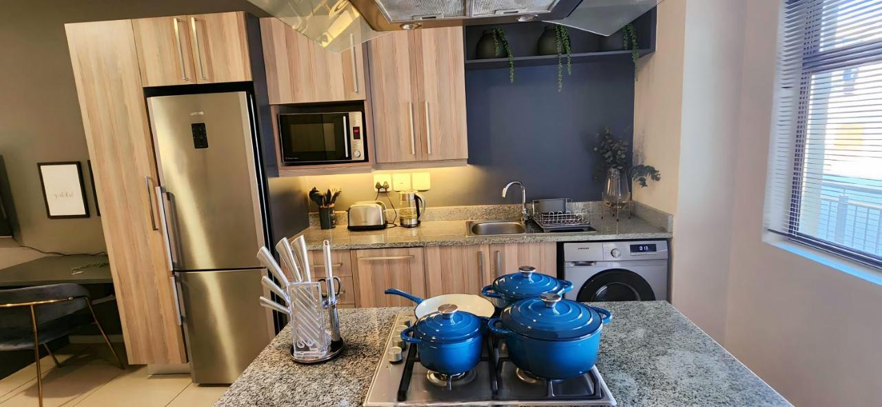 Apartment Staycation Sandton Johannesburg