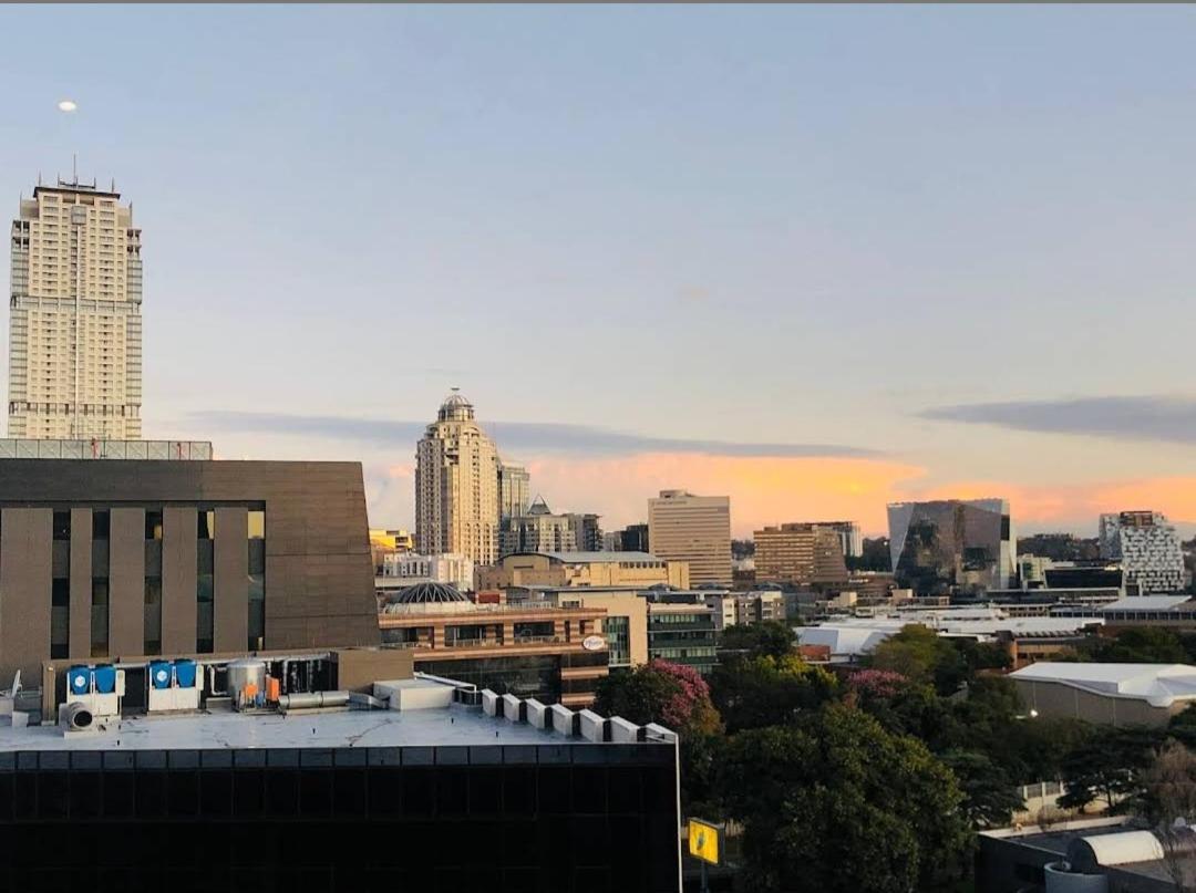 Sandton Skye Luxury Bedroom Hotel Johannesburg