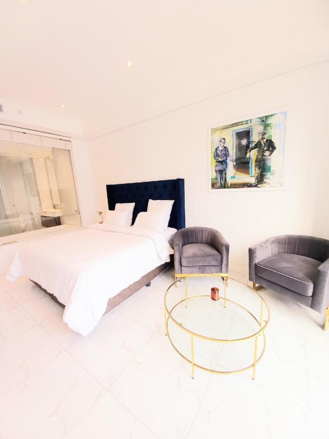 Sandton Skye Luxury Bedroom Hotel 5*