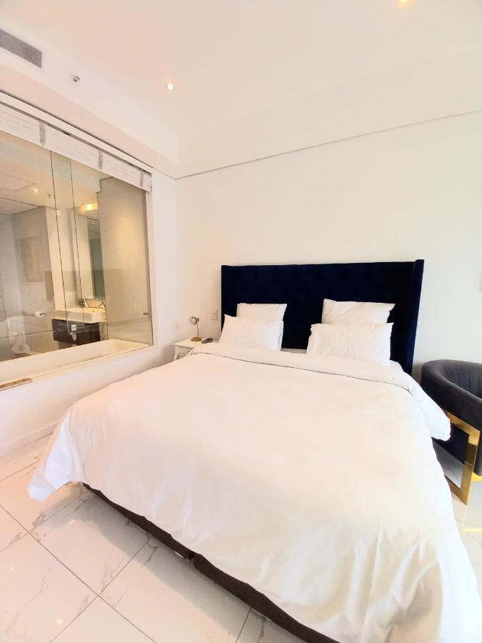 Sandton Skye Luxury Bedroom Hotel