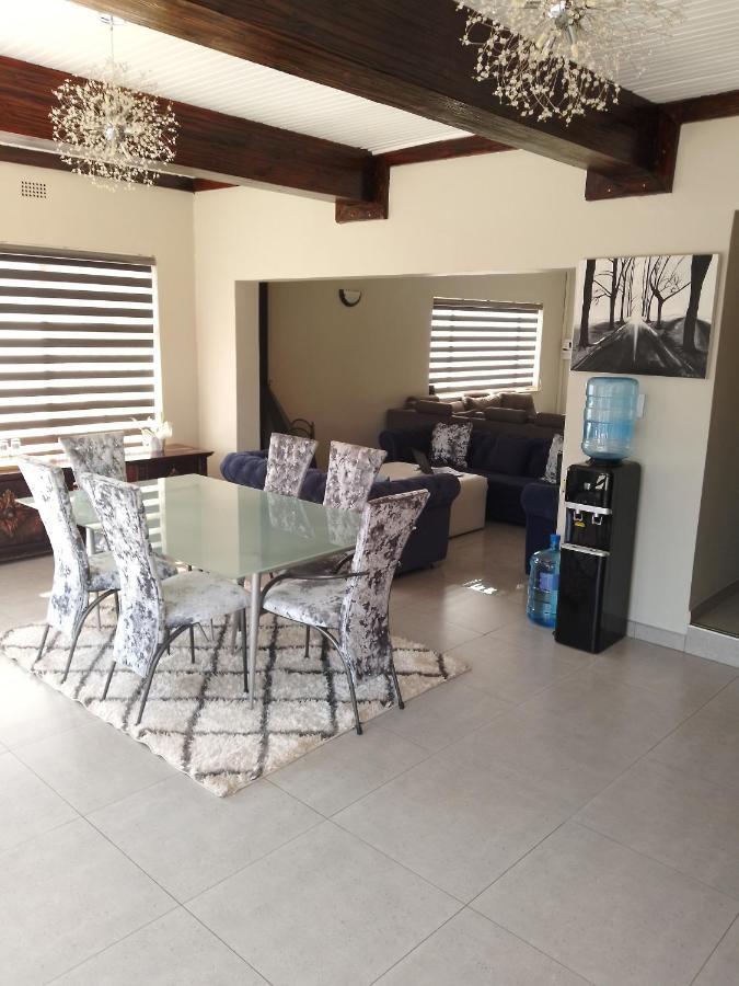 Just B Zone Bed & Breakfast Johannesburg