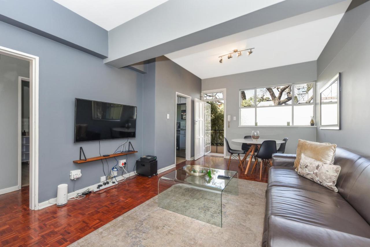 Grenville Gardens Apartment *