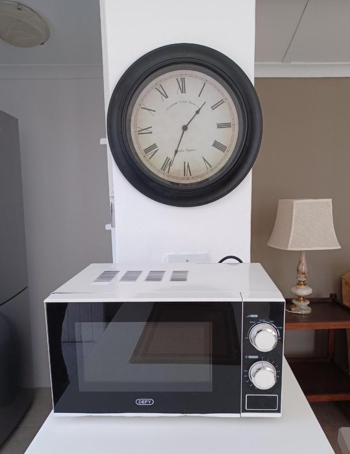 Apartment French Country Style In The City Walk To Rosebank