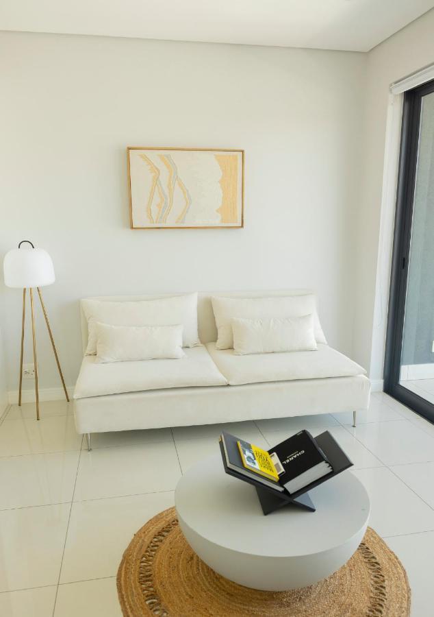 Modernday Homes 1 *