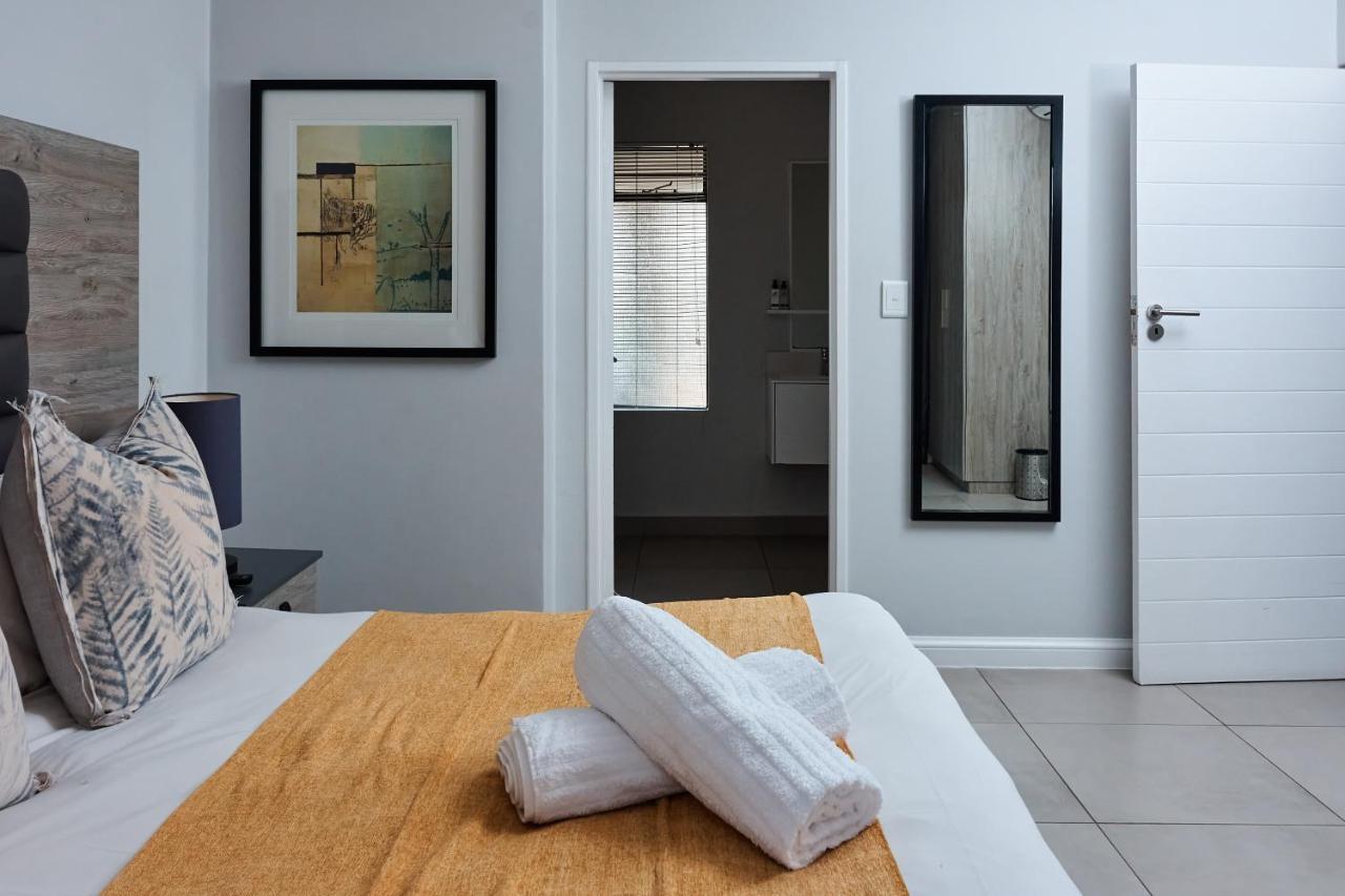 Spacious 2 Bed 2 Bath Wi-fi Netflix Backup Power Apartment *