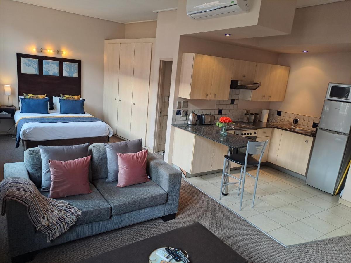 Apartment Cloud Ink @mapungubwe