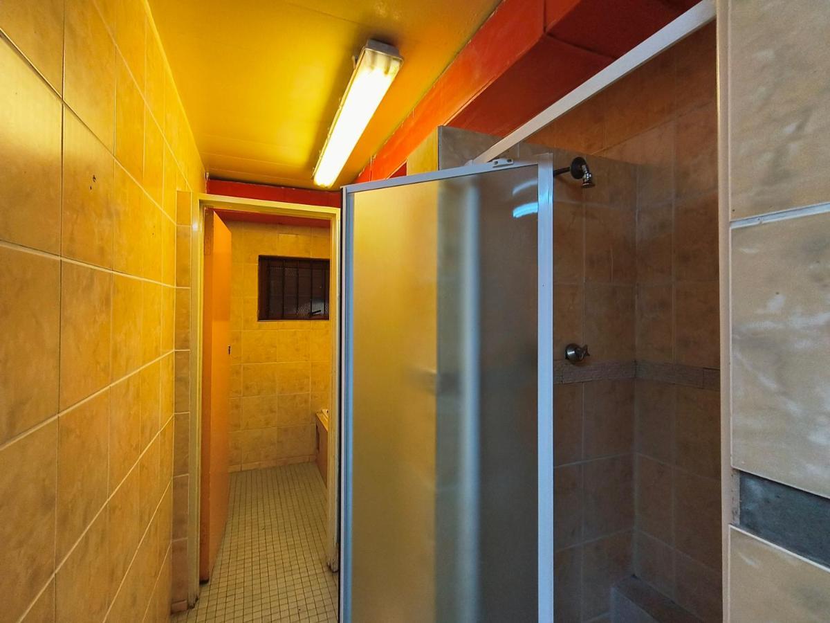 Lalala Capsule hotel *